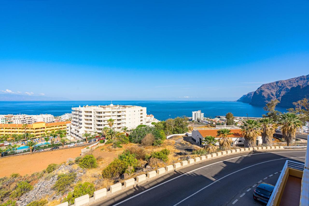 Luxury Apartment With Stunning Ocean View Puerto de Santiago  Buitenkant foto